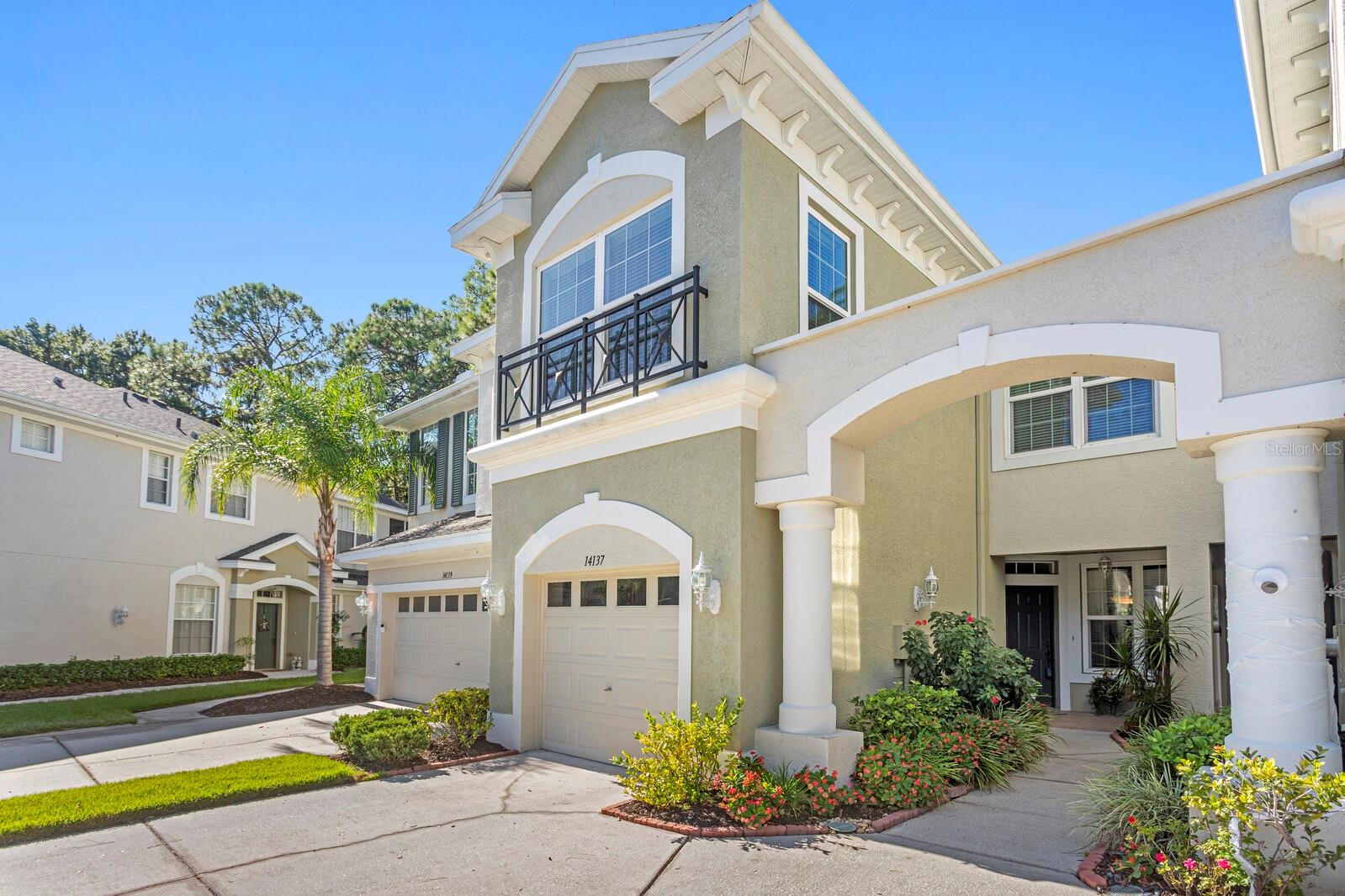 HAMPTON CHASE TWNHMS - Residential