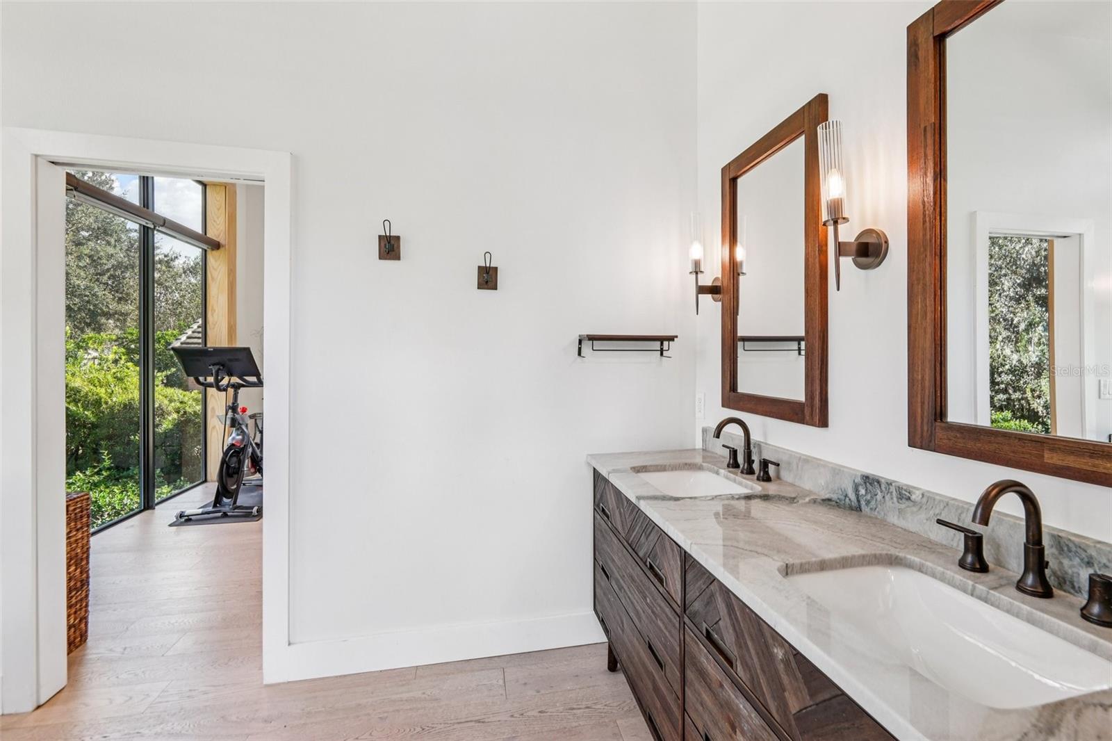 MAITLAND SHORES - Residential