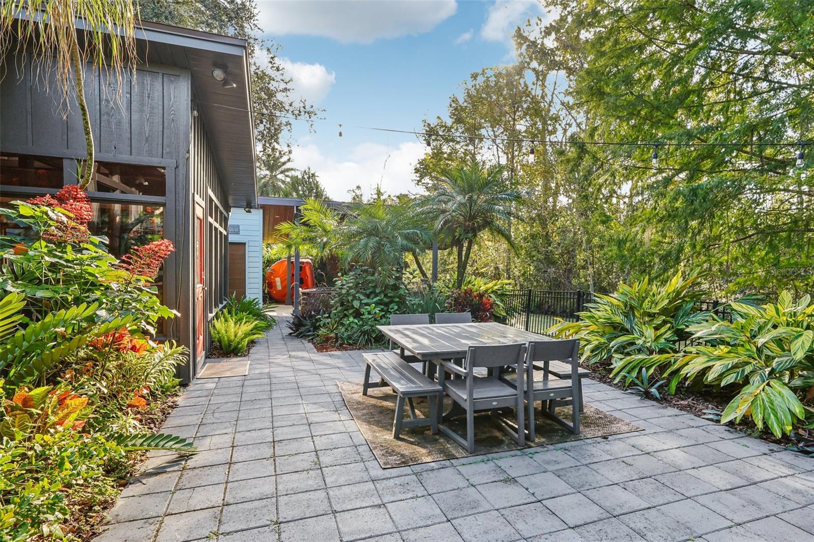 MAITLAND SHORES - Residential