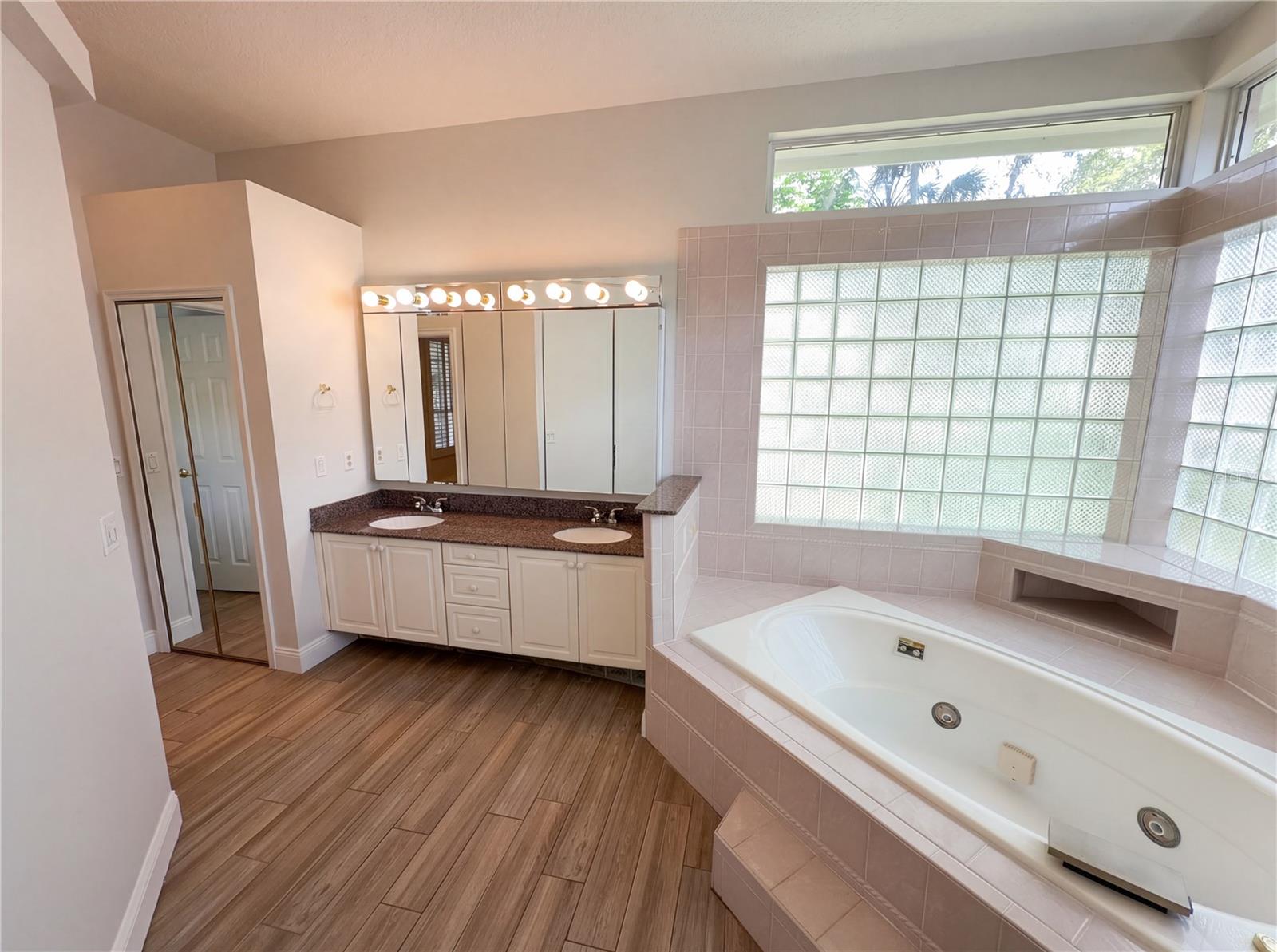 HIGHLAND VILLAGE 2 - Residential