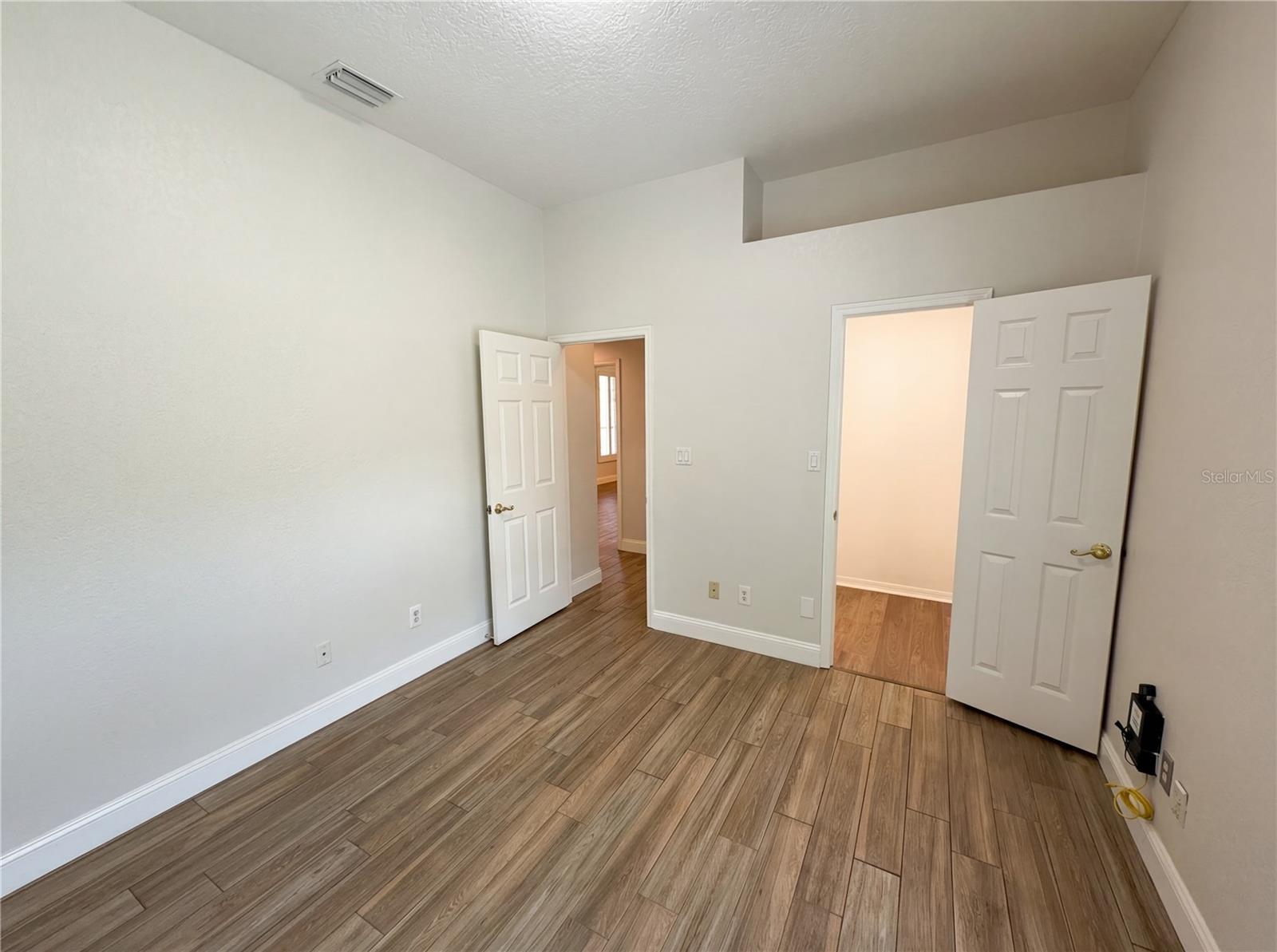 HIGHLAND VILLAGE 2 - Residential