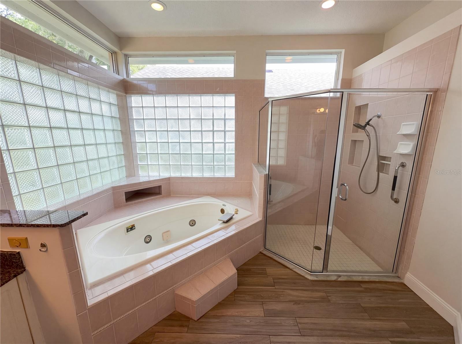 HIGHLAND VILLAGE 2 - Residential