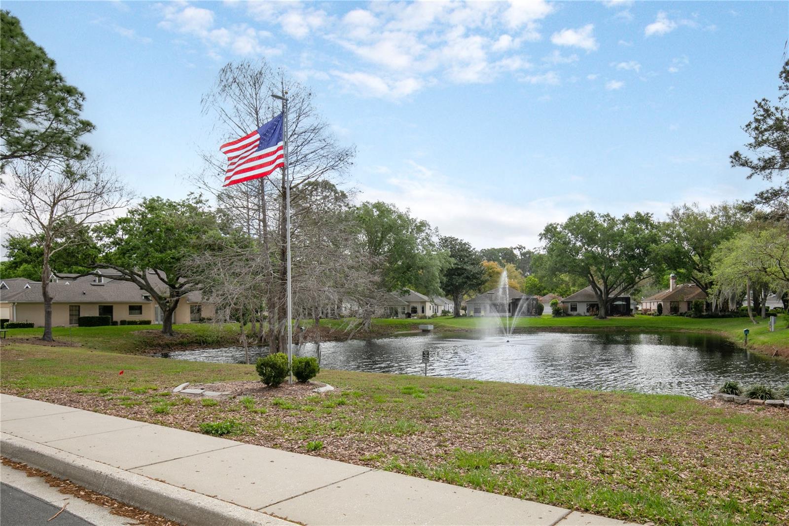 TAVARES BAYTREE PH 02 - Residential