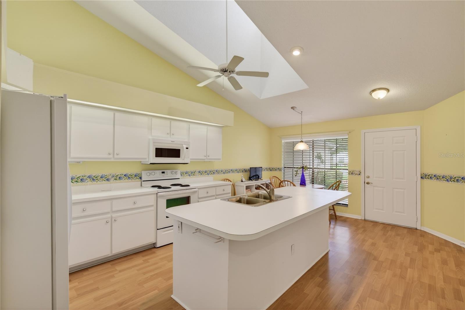 TAVARES BAYTREE PH 02 - Residential