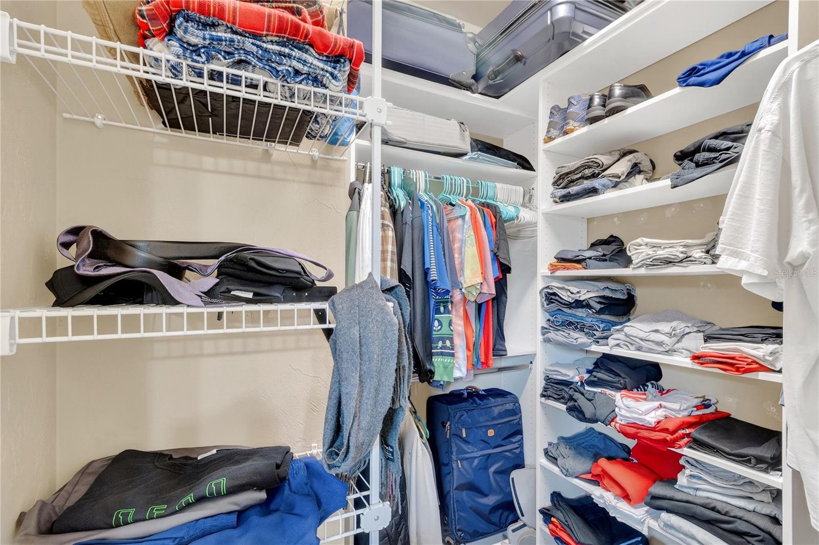 RIDGEMONT - Residential