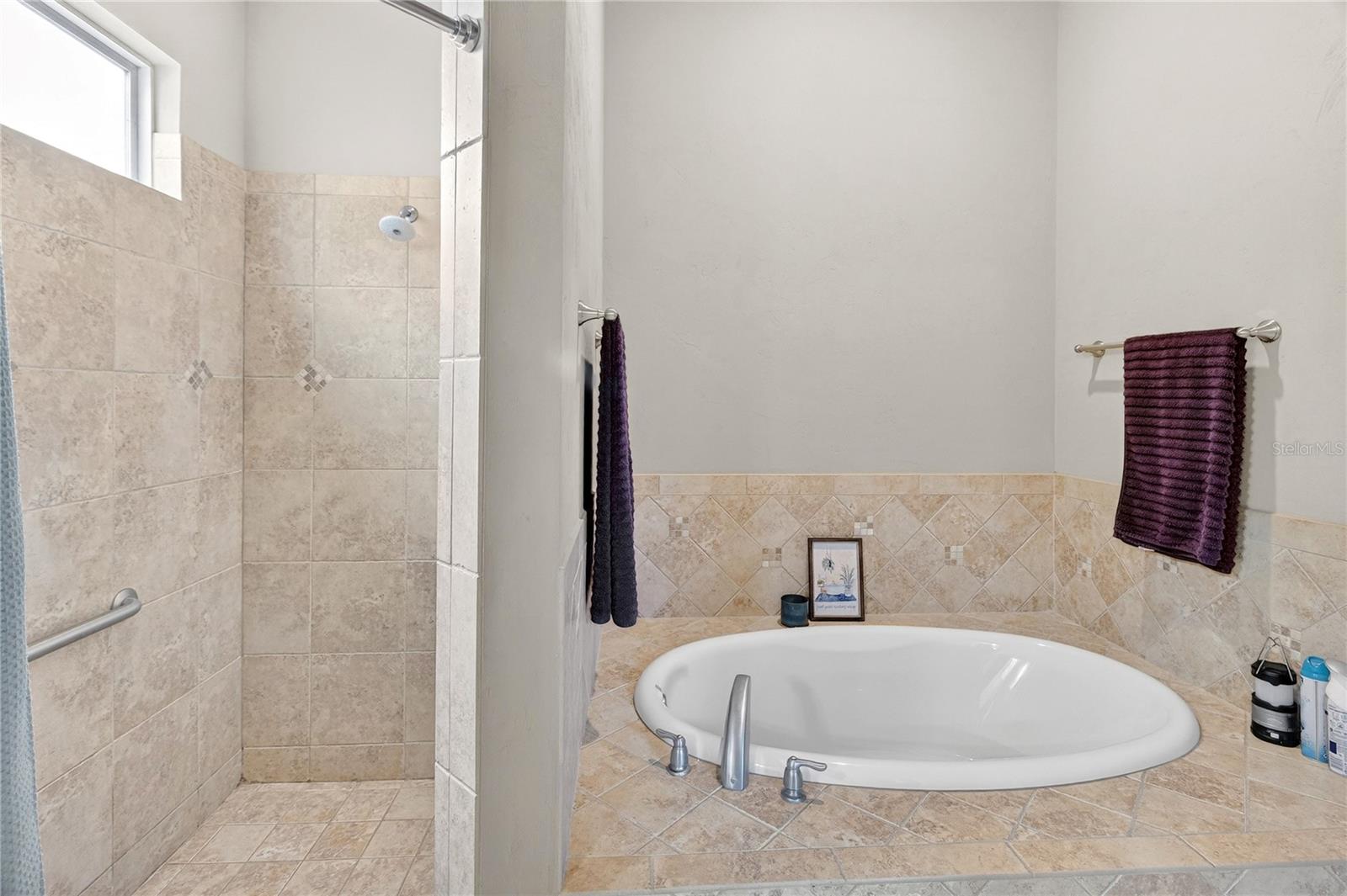 RIDGEMONT - Residential