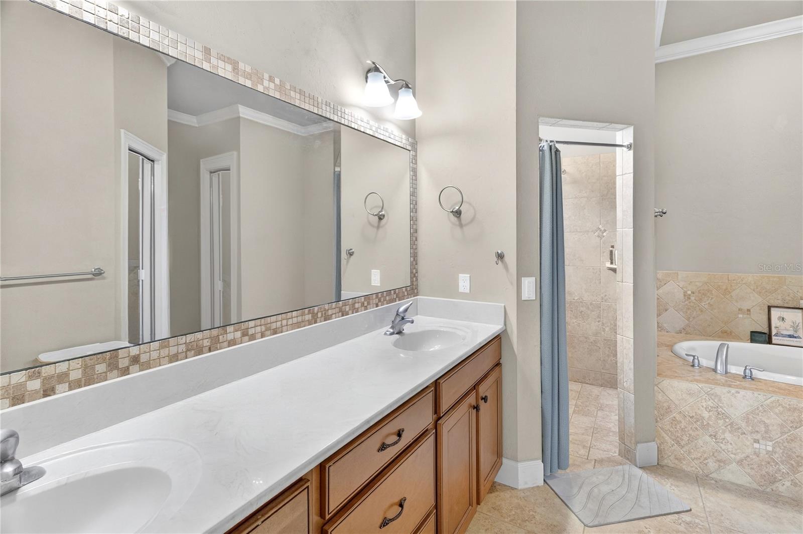 RIDGEMONT - Residential