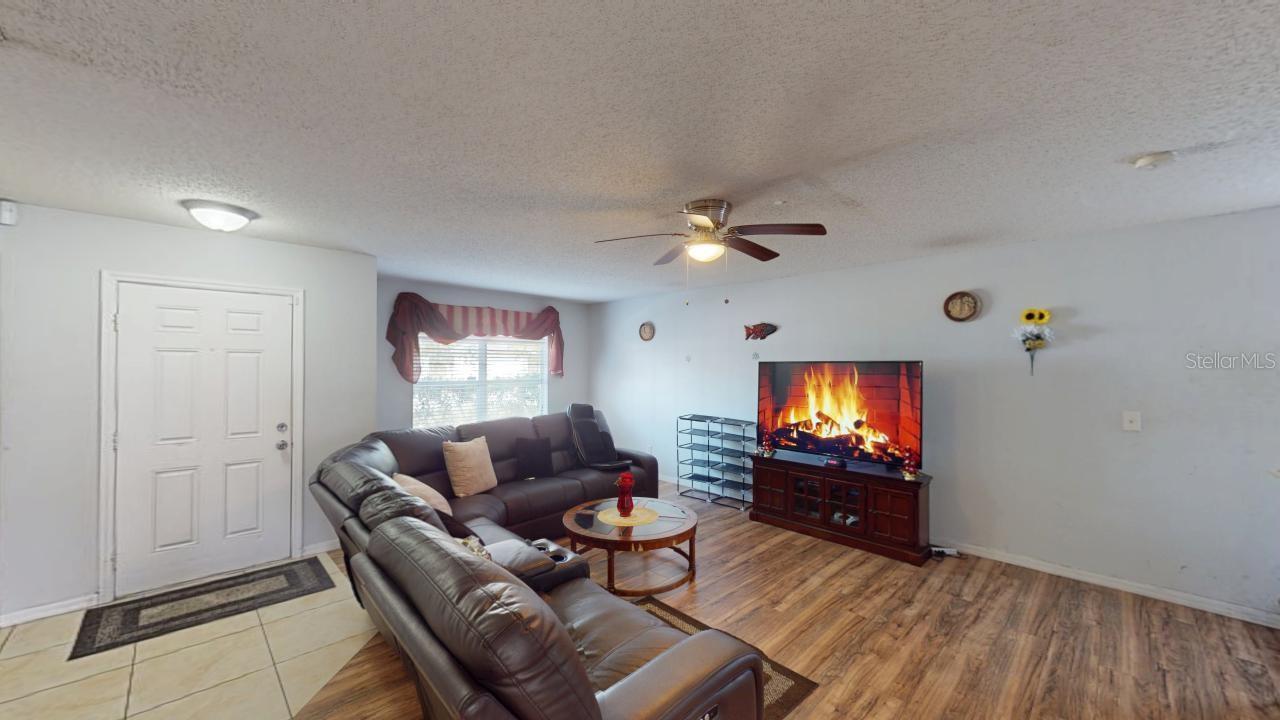 5132 LUNA NEGRA DRIVE