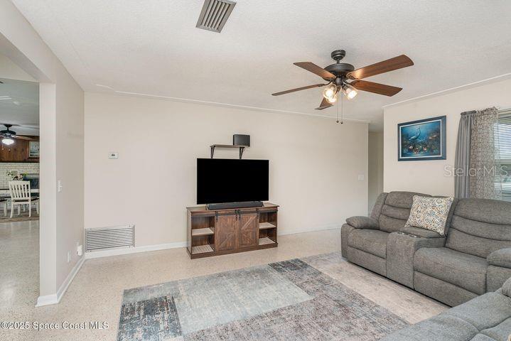 CARLTON GROVES SUB - Residential