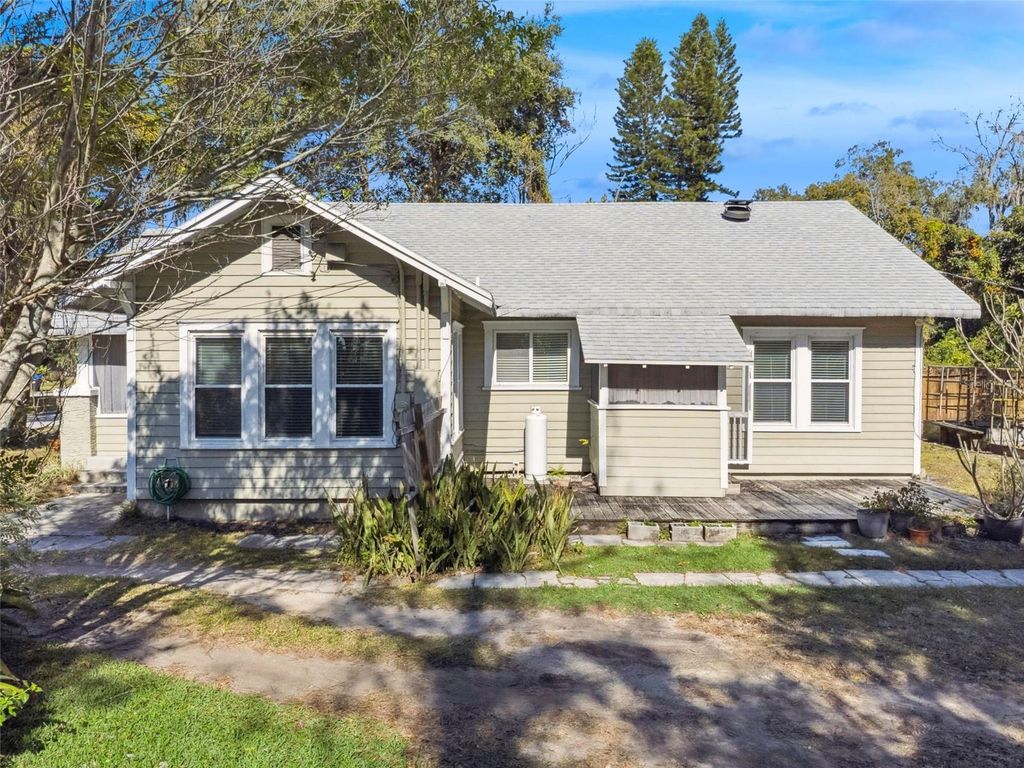 Photo of 352 Cambridge Boulevard, Winter Park, FL 32789 (MLS # O6375545)