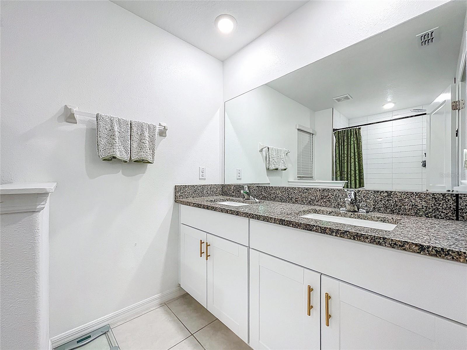 ABBOTT SQUARE PH 1A - Residential
