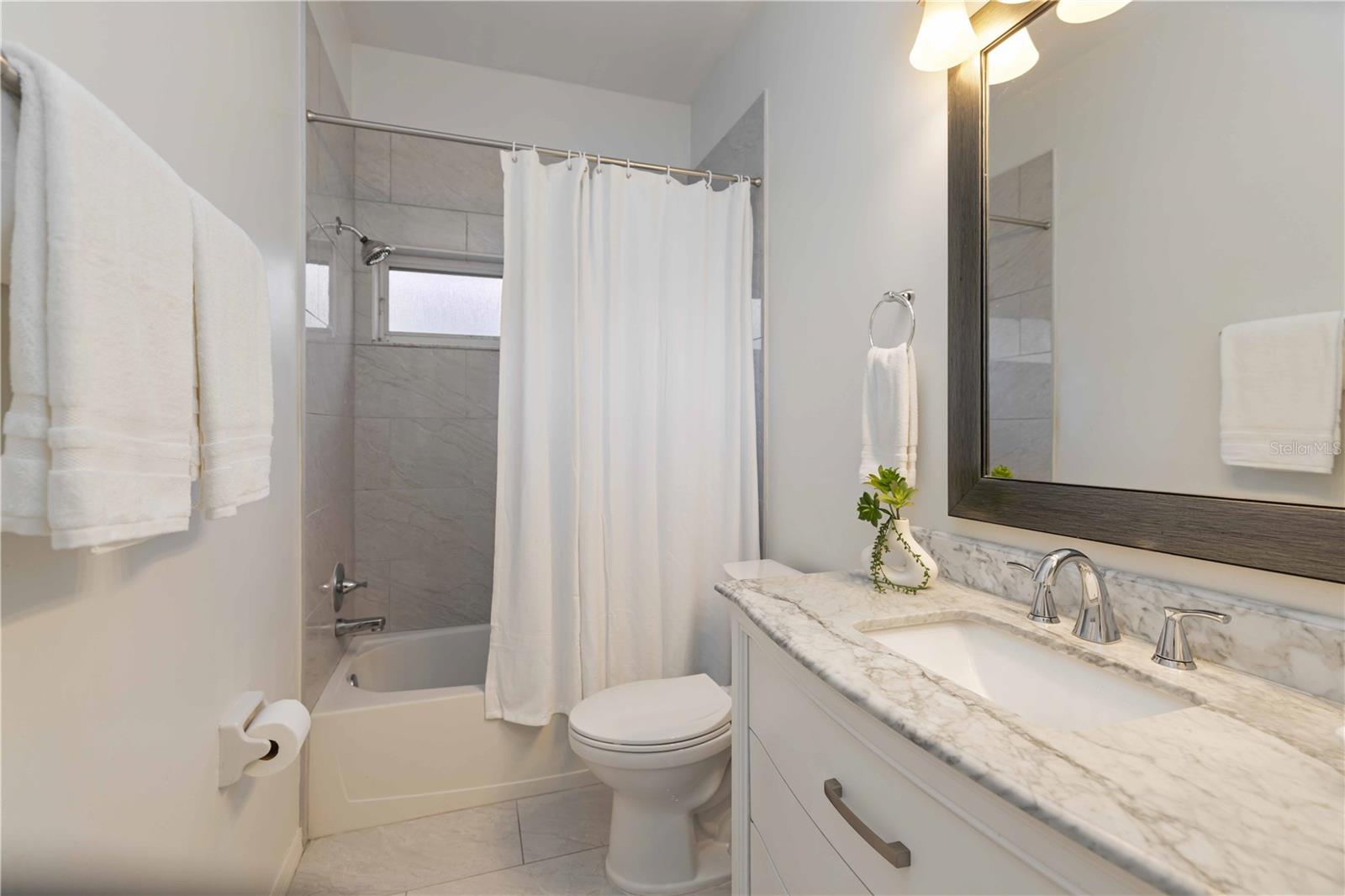 DEL SOL VILLAGE AT LONGWOOD RUN PH 02 - Residential