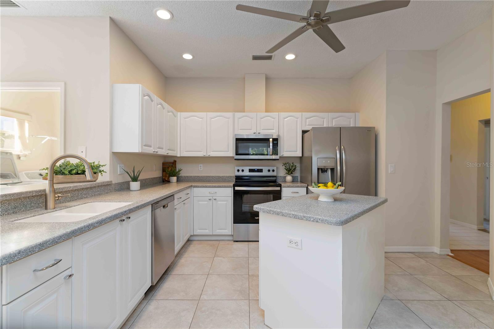 DEL SOL VILLAGE AT LONGWOOD RUN PH 02 - Residential