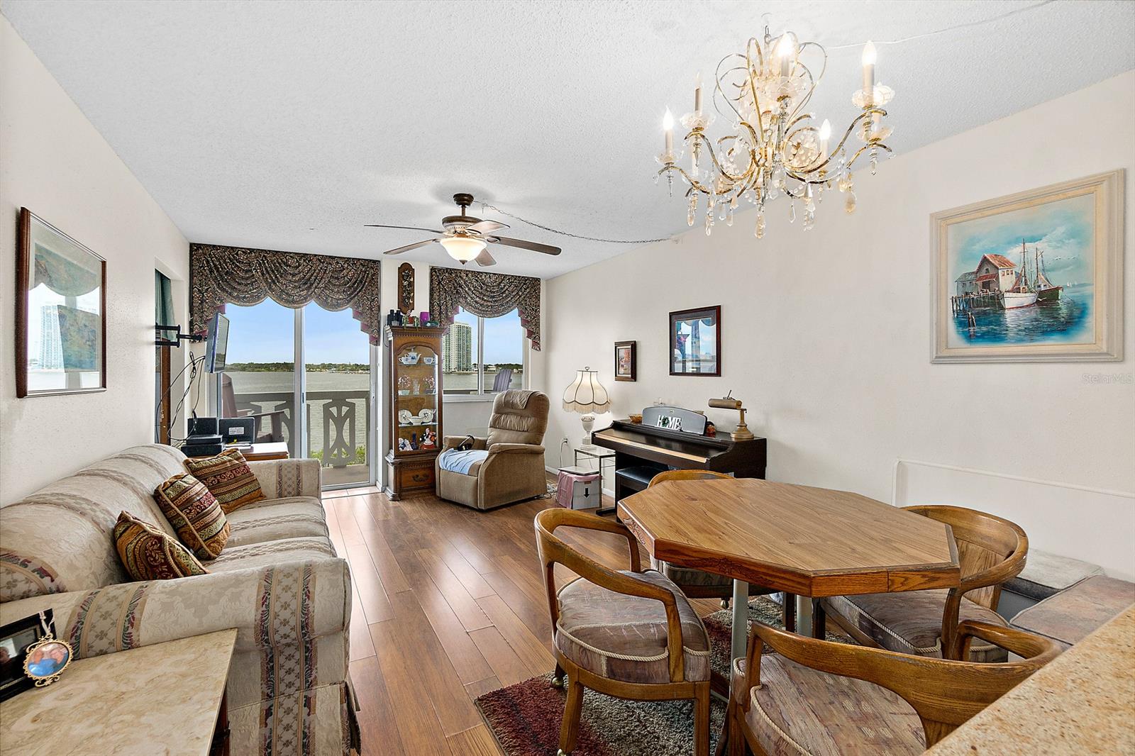 Bayshore Bath & Tennis Club Condo - Residential