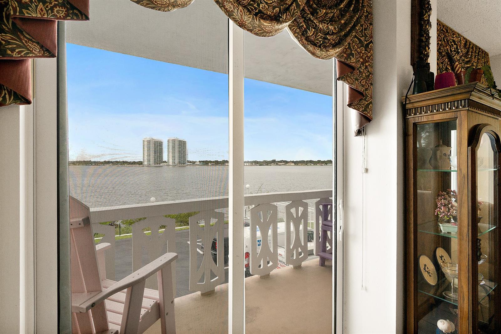Bayshore Bath & Tennis Club Condo - Residential