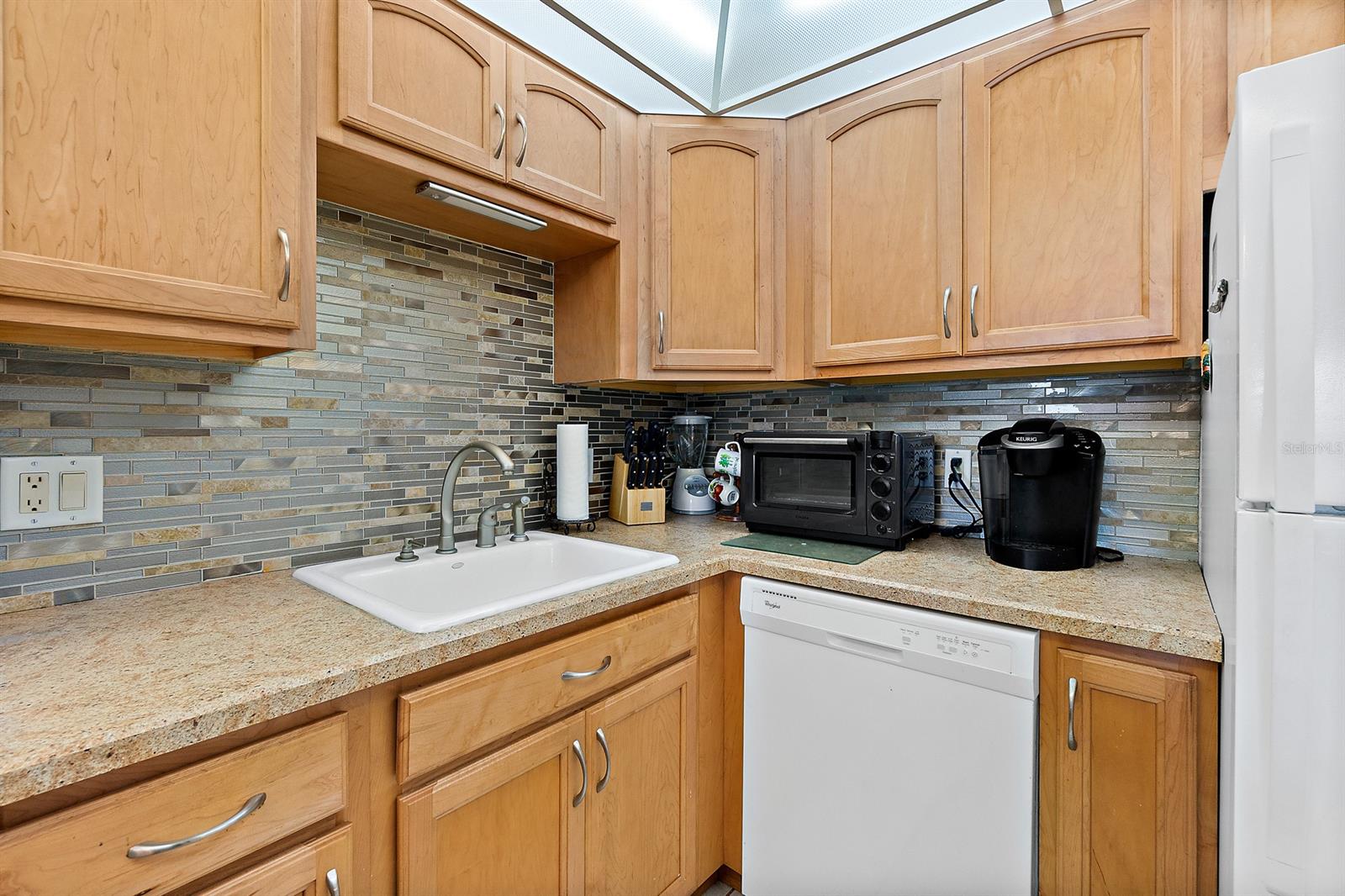 Bayshore Bath & Tennis Club Condo - Residential