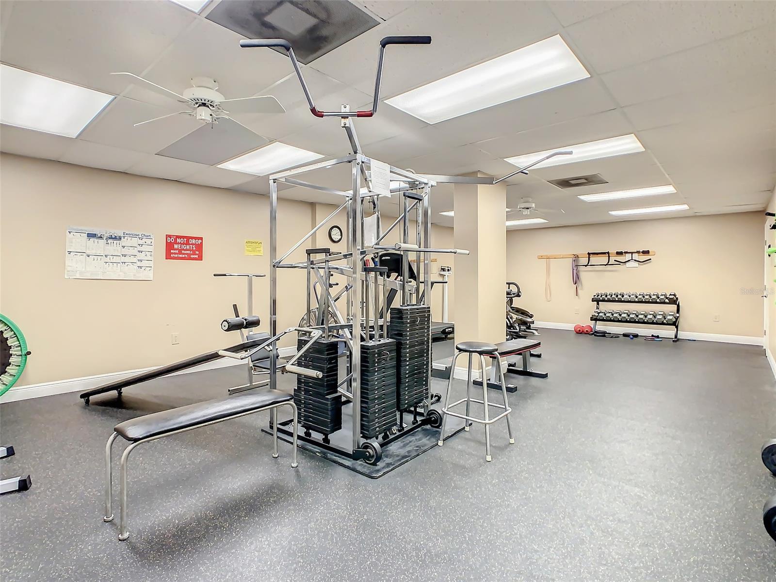 Bayshore Bath & Tennis Club Condo - Residential