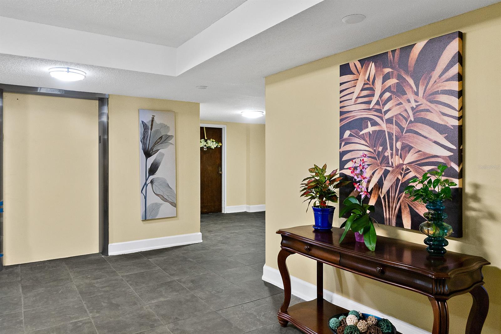 Bayshore Bath & Tennis Club Condo - Residential