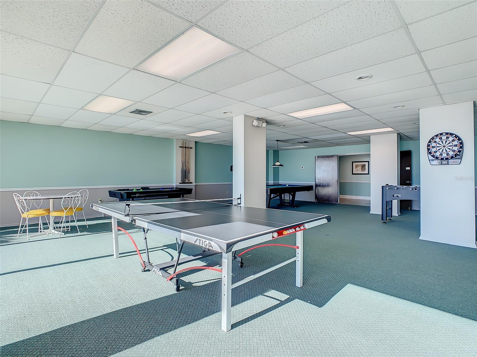 Bayshore Bath & Tennis Club Condo - Residential