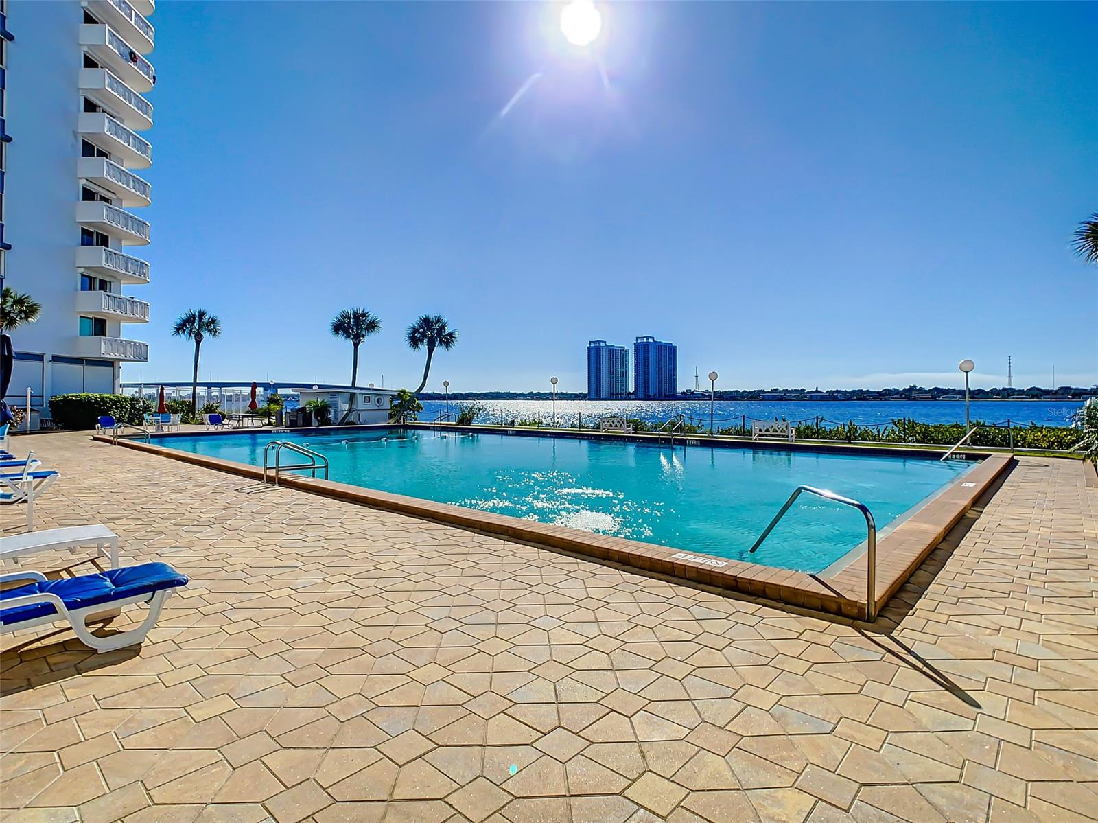 Bayshore Bath & Tennis Club Condo - Residential