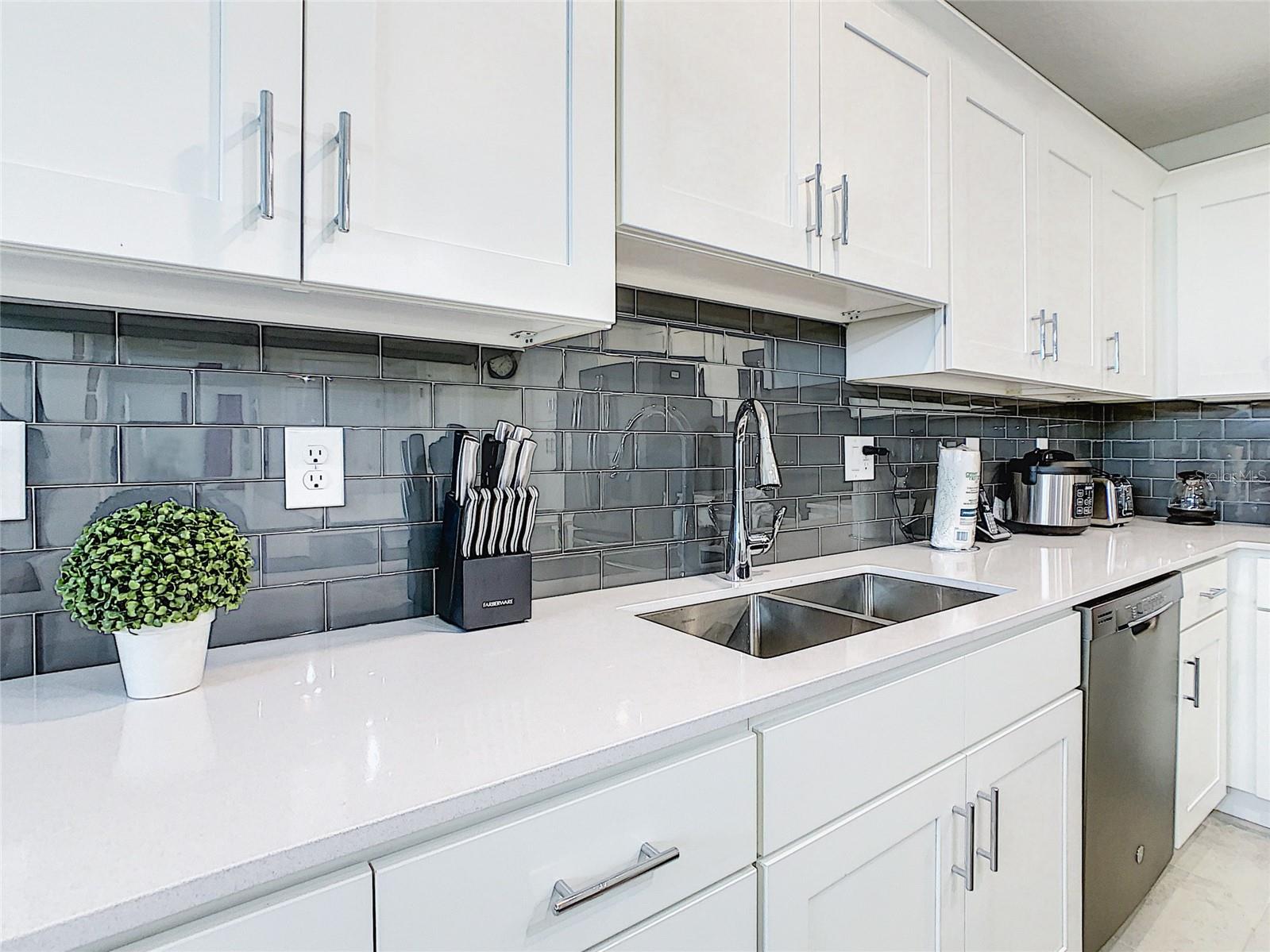 THE TERRACES AT STOREY LAKE CONDO 3 PH 10 - Residential Lease