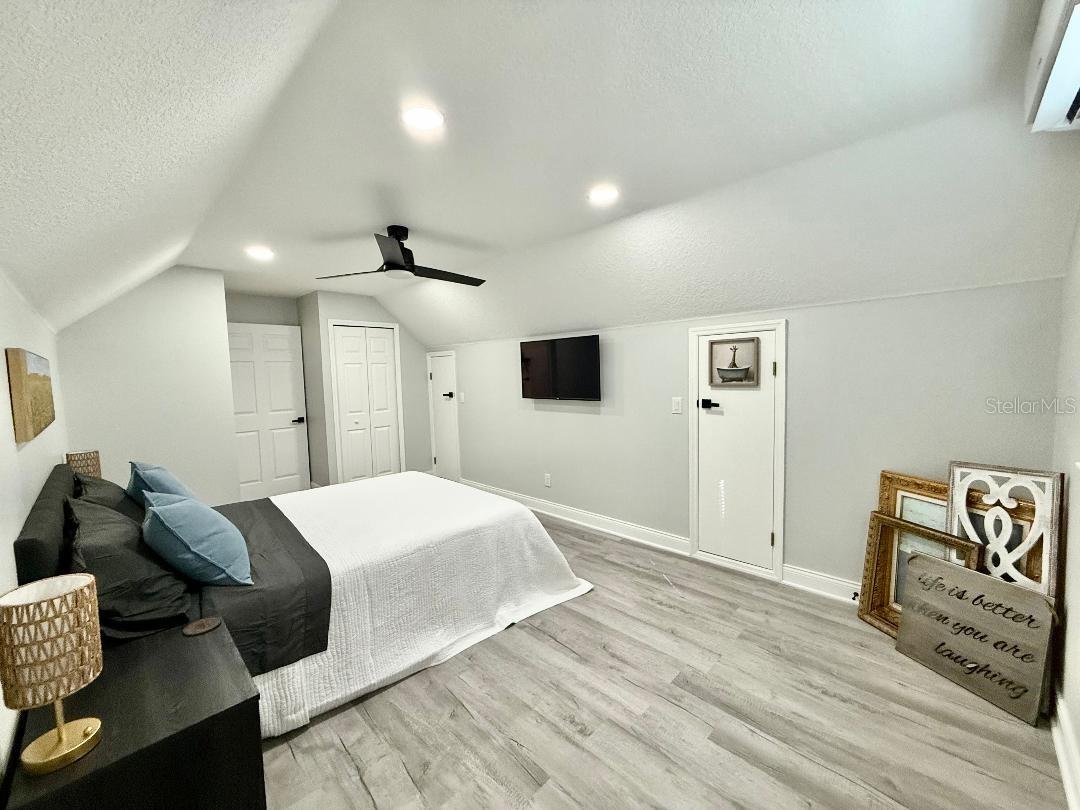 CLERMONT INDIAN HILLS - Residential Lease