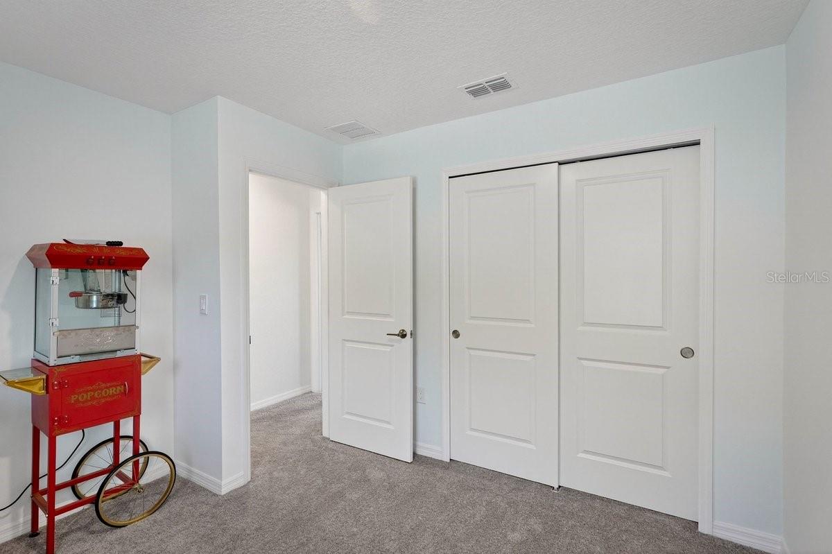 RIVERFRONT ESTATES SOUTH - Residential