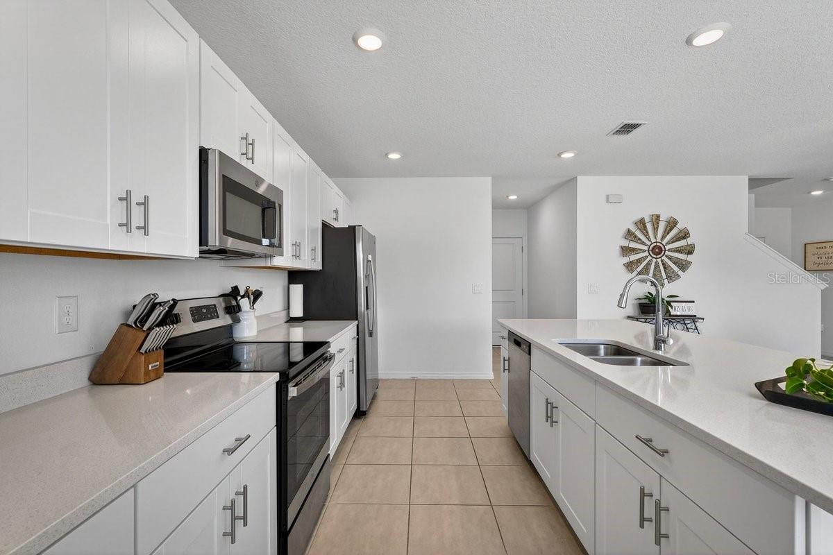 RIVERFRONT ESTATES SOUTH - Residential