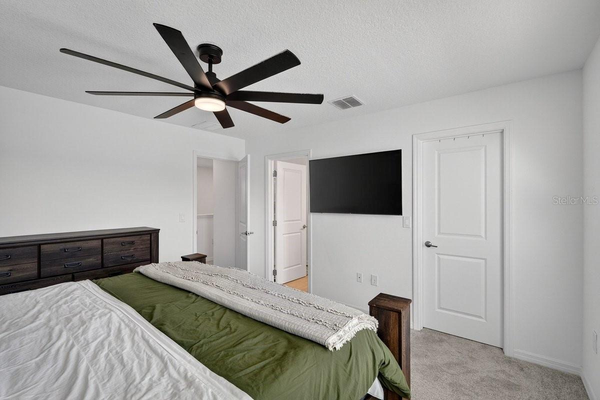 RIVERFRONT ESTATES SOUTH - Residential