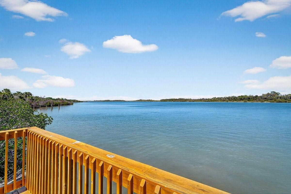 RIVERFRONT ESTATES SOUTH - Residential