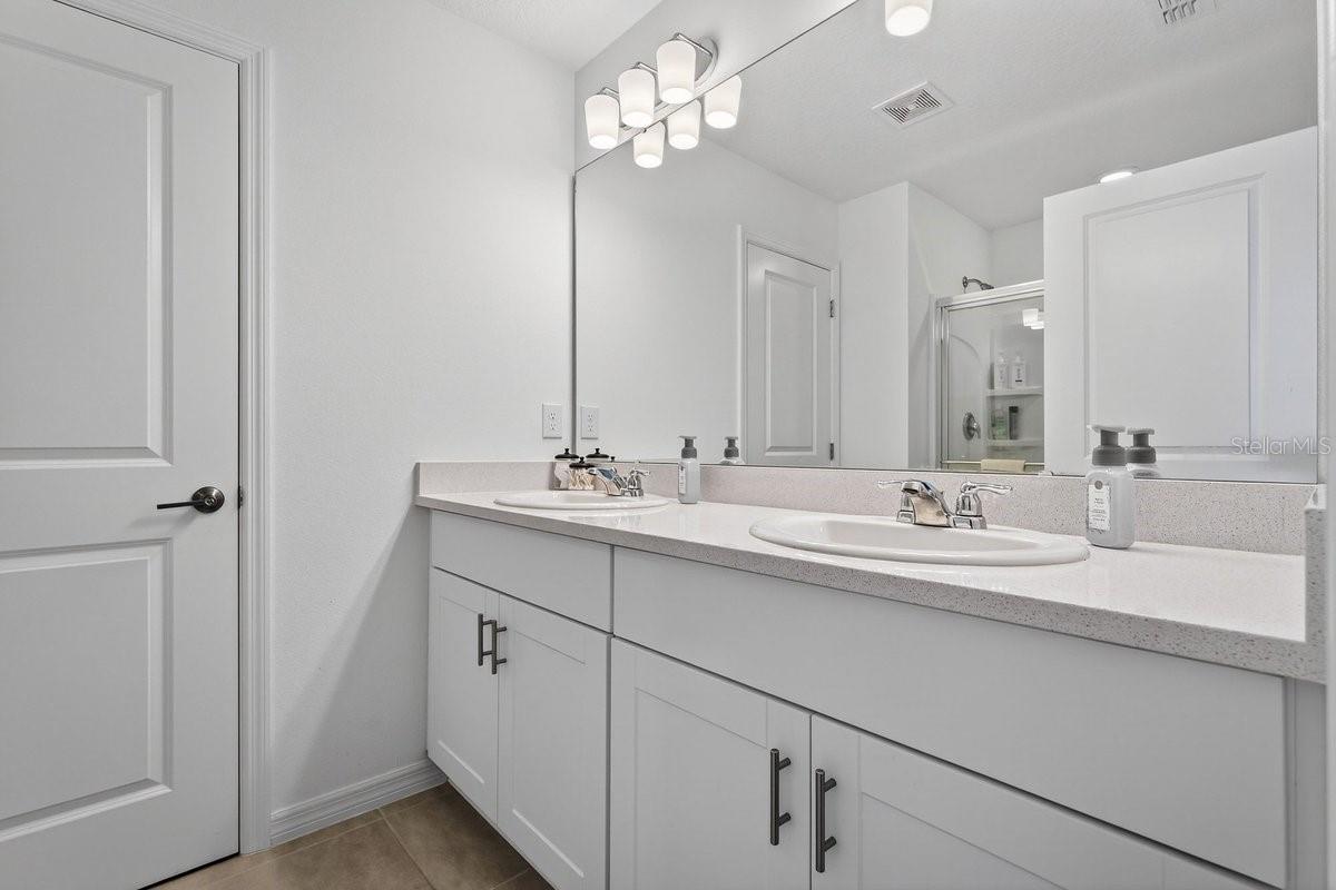 RIVERFRONT ESTATES SOUTH - Residential