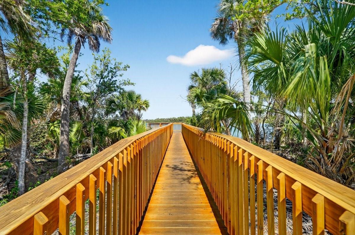 RIVERFRONT ESTATES SOUTH - Residential