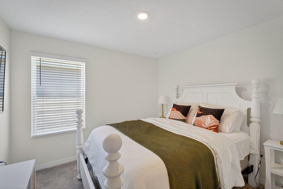 RIVERFRONT ESTATES SOUTH - Residential