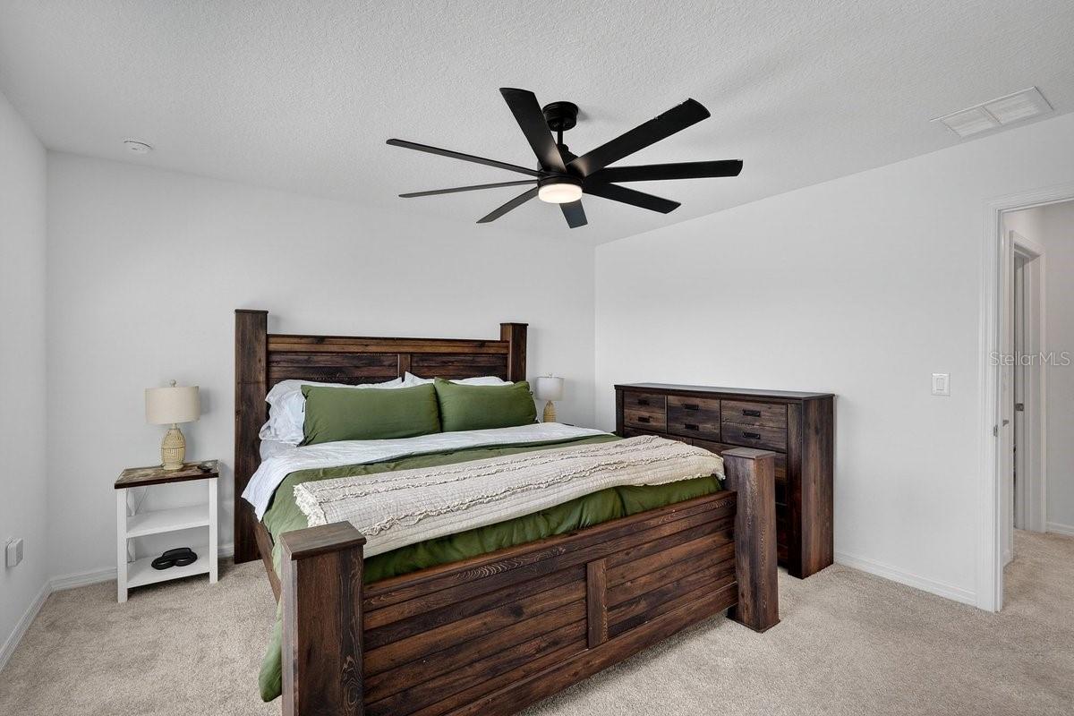 RIVERFRONT ESTATES SOUTH - Residential