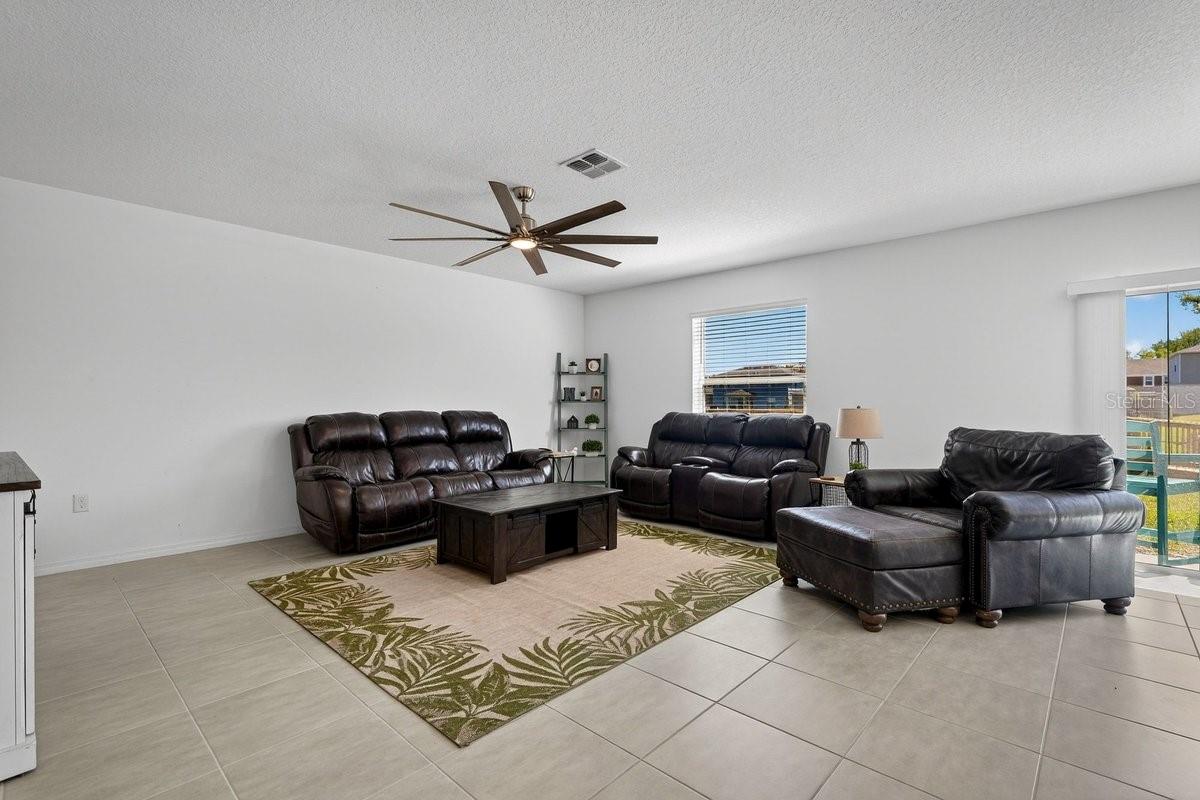 RIVERFRONT ESTATES SOUTH - Residential