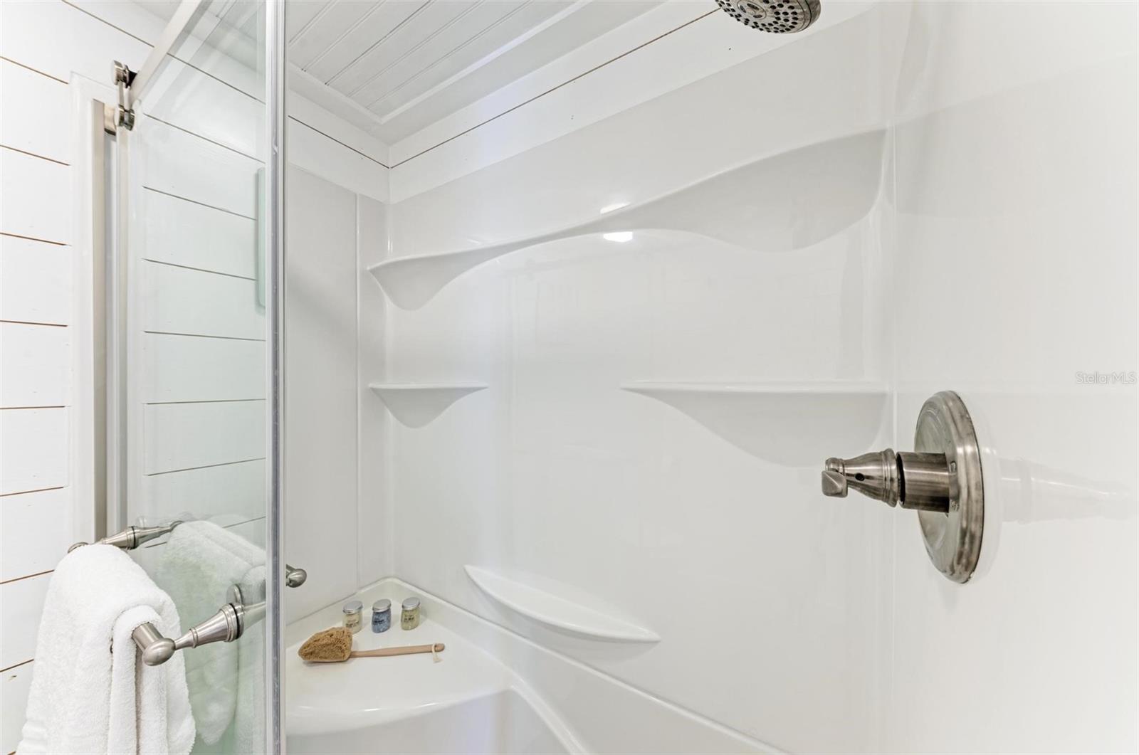 RIVIERA LAGOONS - Residential