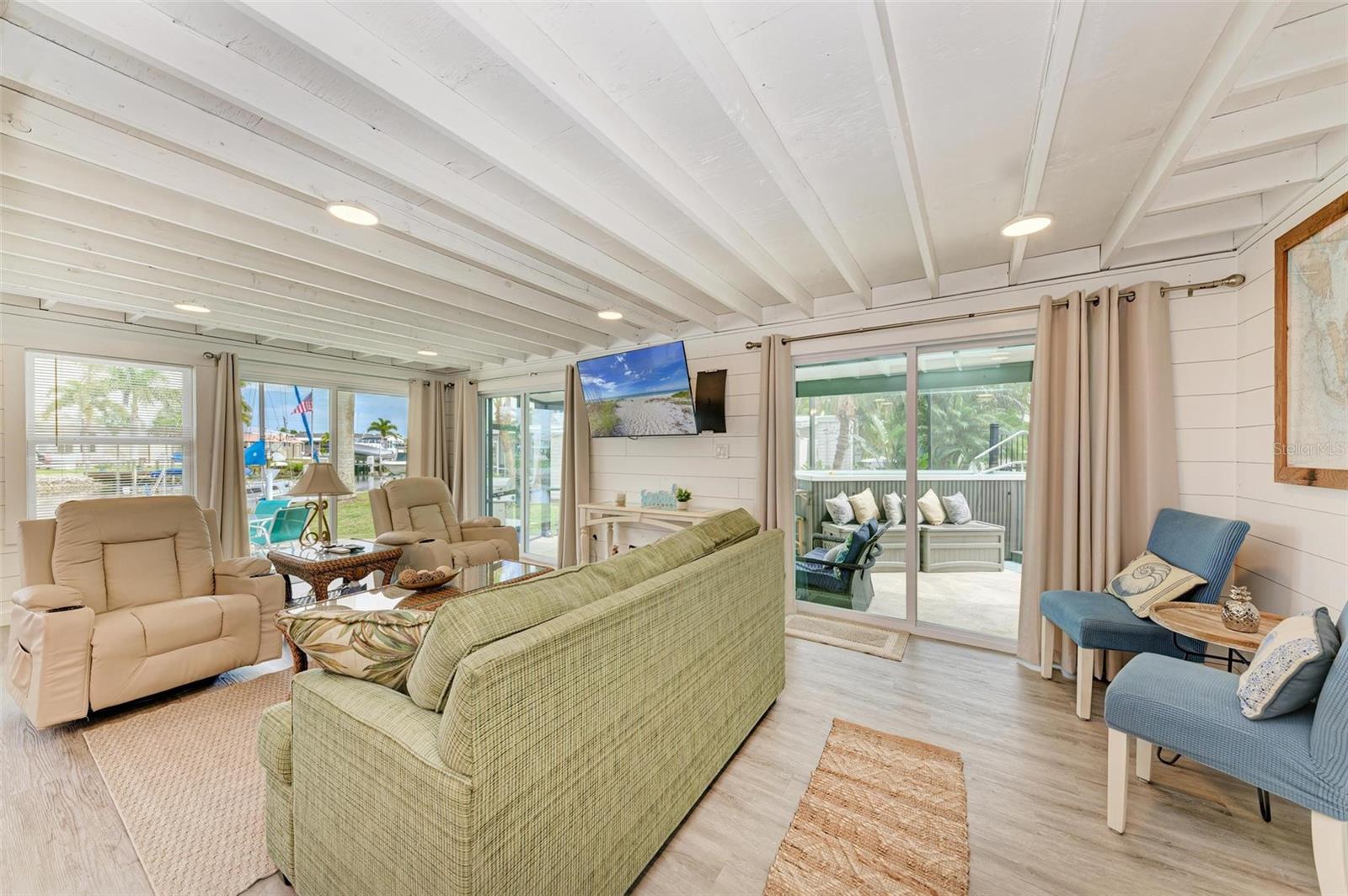 RIVIERA LAGOONS - Residential