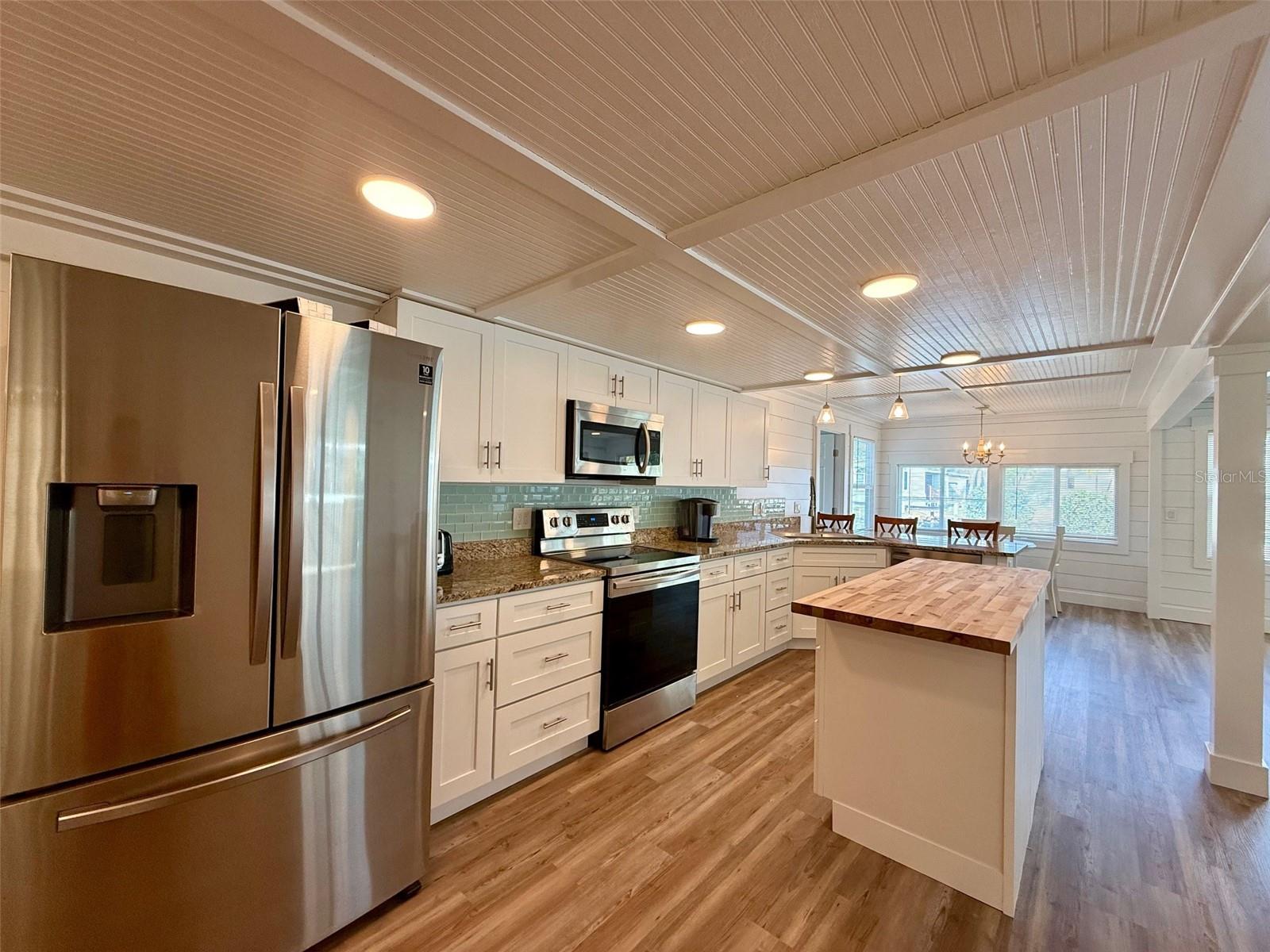 RIVIERA LAGOONS - Residential