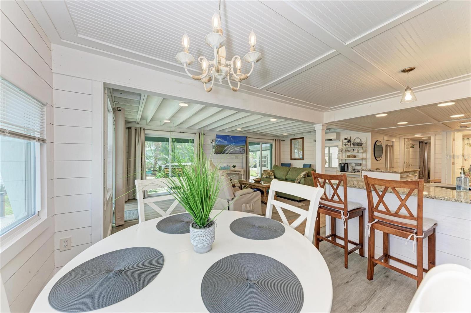 RIVIERA LAGOONS - Residential