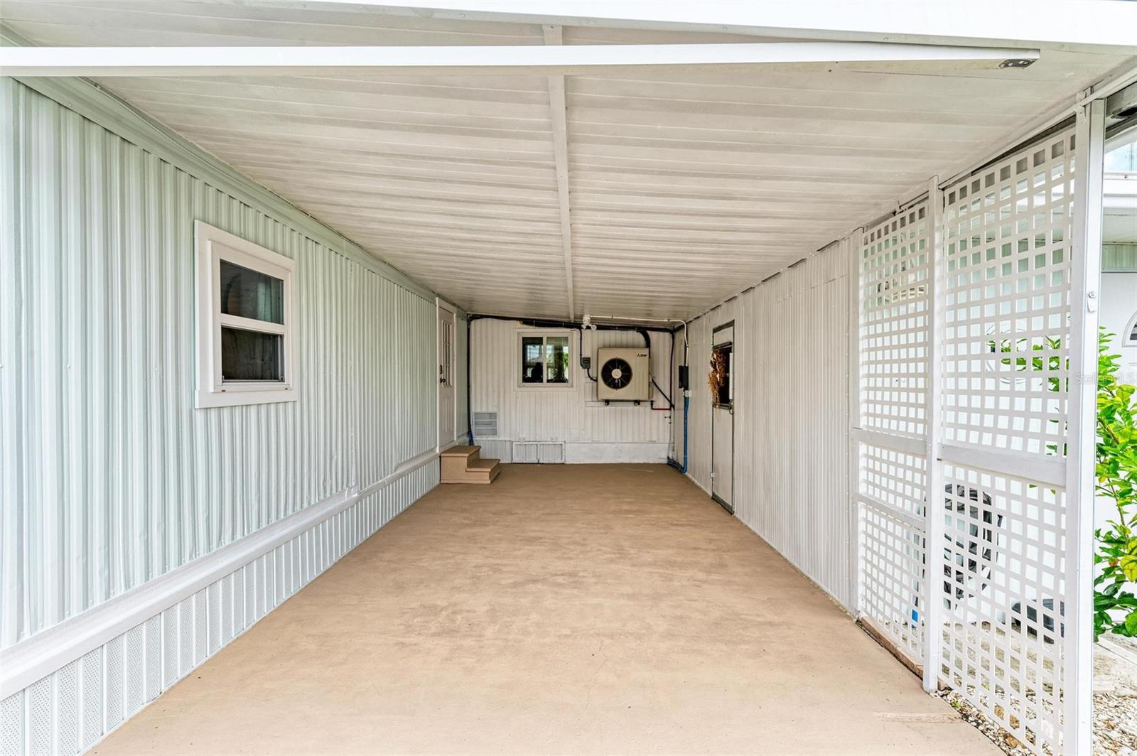 RIVIERA LAGOONS - Residential