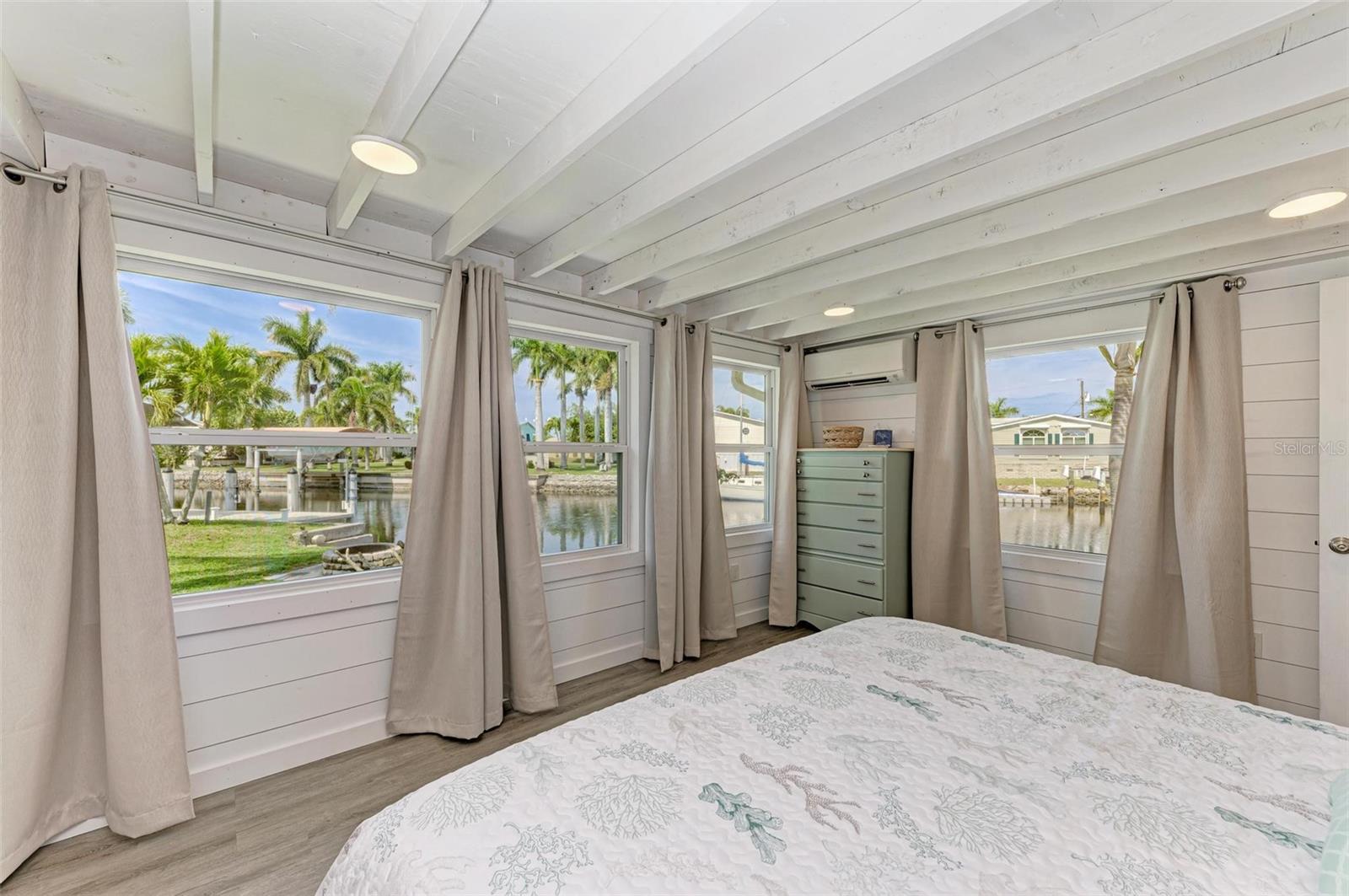 RIVIERA LAGOONS - Residential