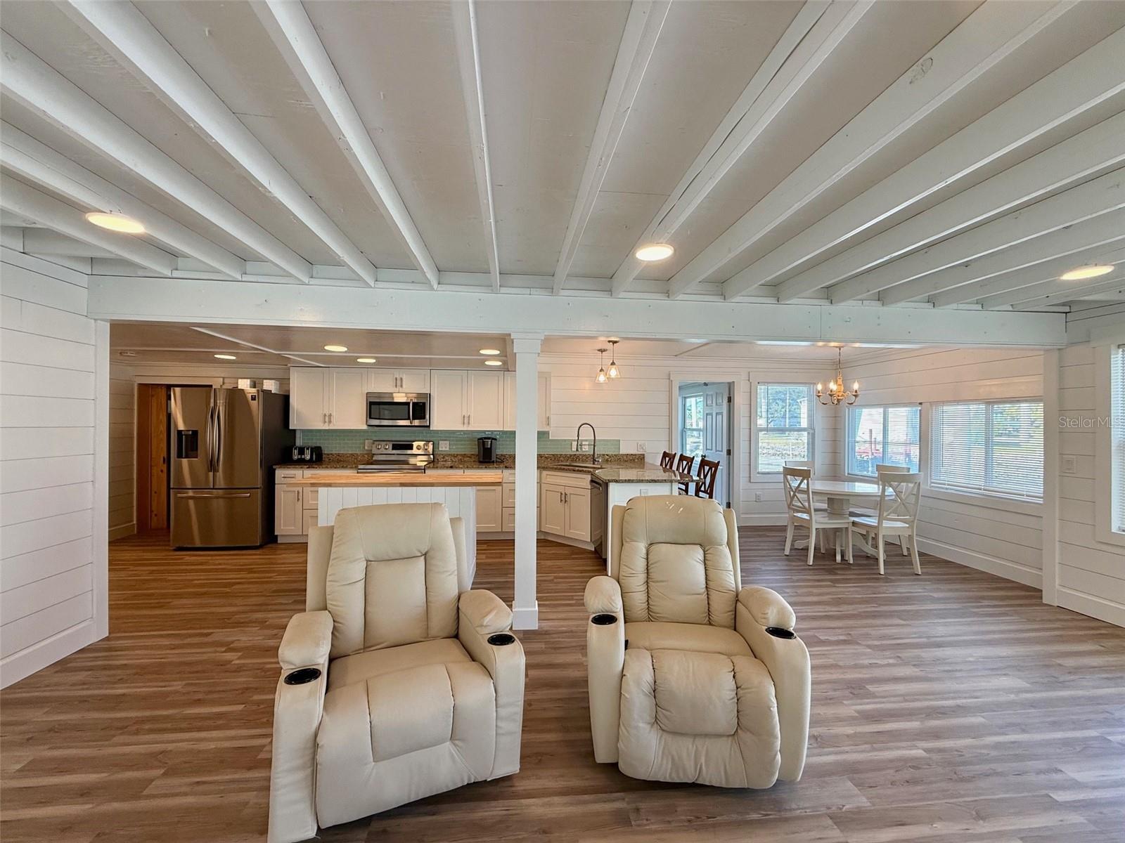 RIVIERA LAGOONS - Residential