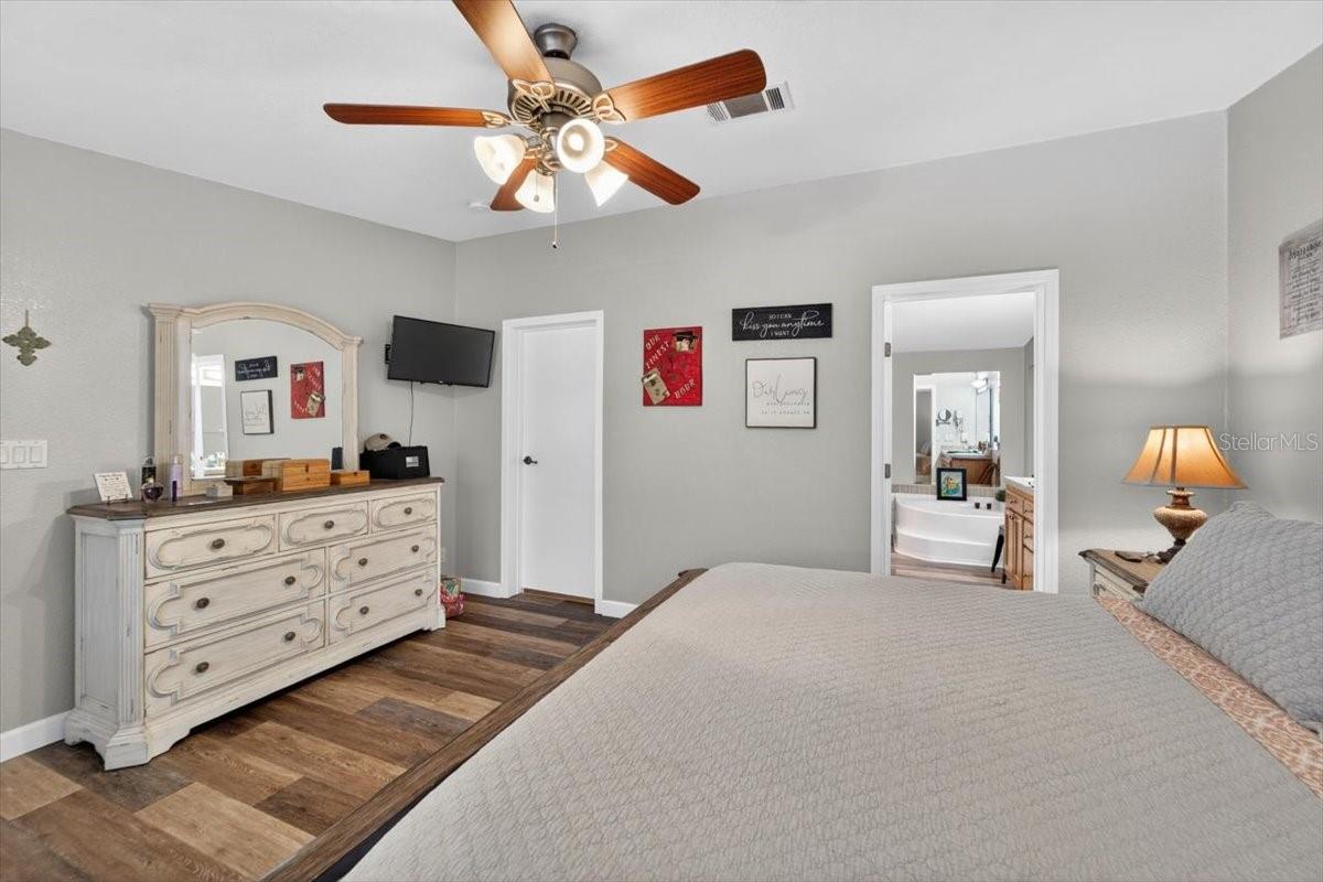 ALDERMAN-CARLTON RANCHETTES - Residential