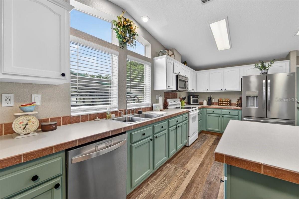 ALDERMAN-CARLTON RANCHETTES - Residential