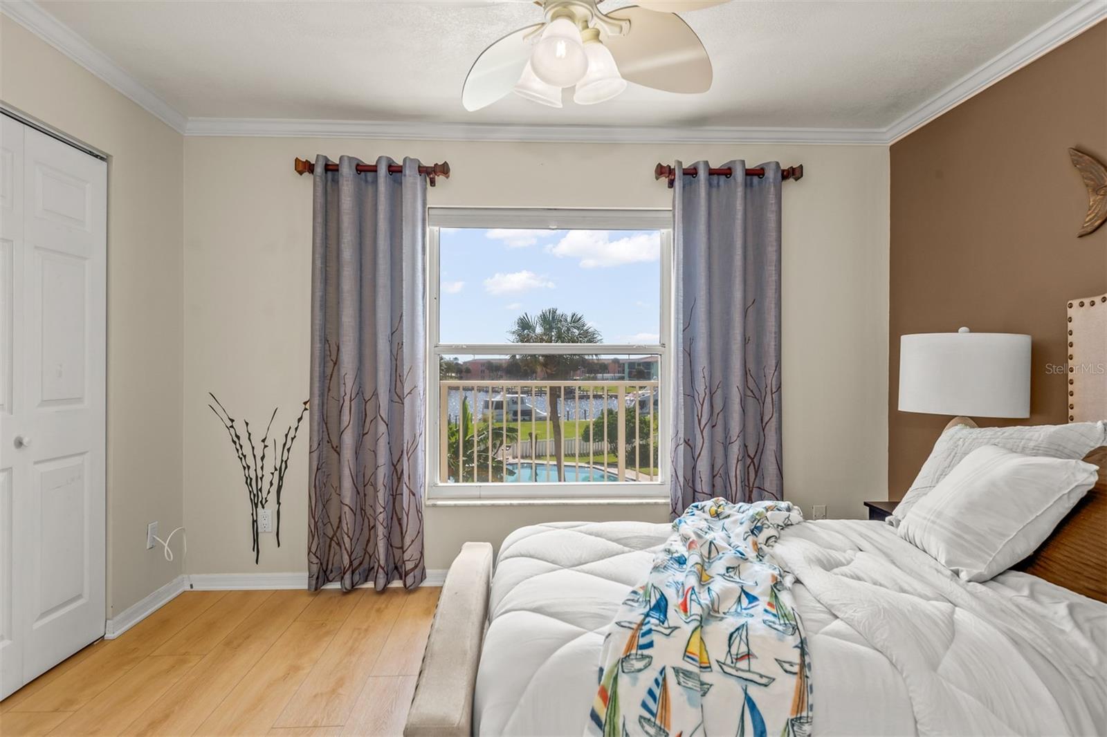 MARINA POINT HARBOR PH 01 CONDO - Residential