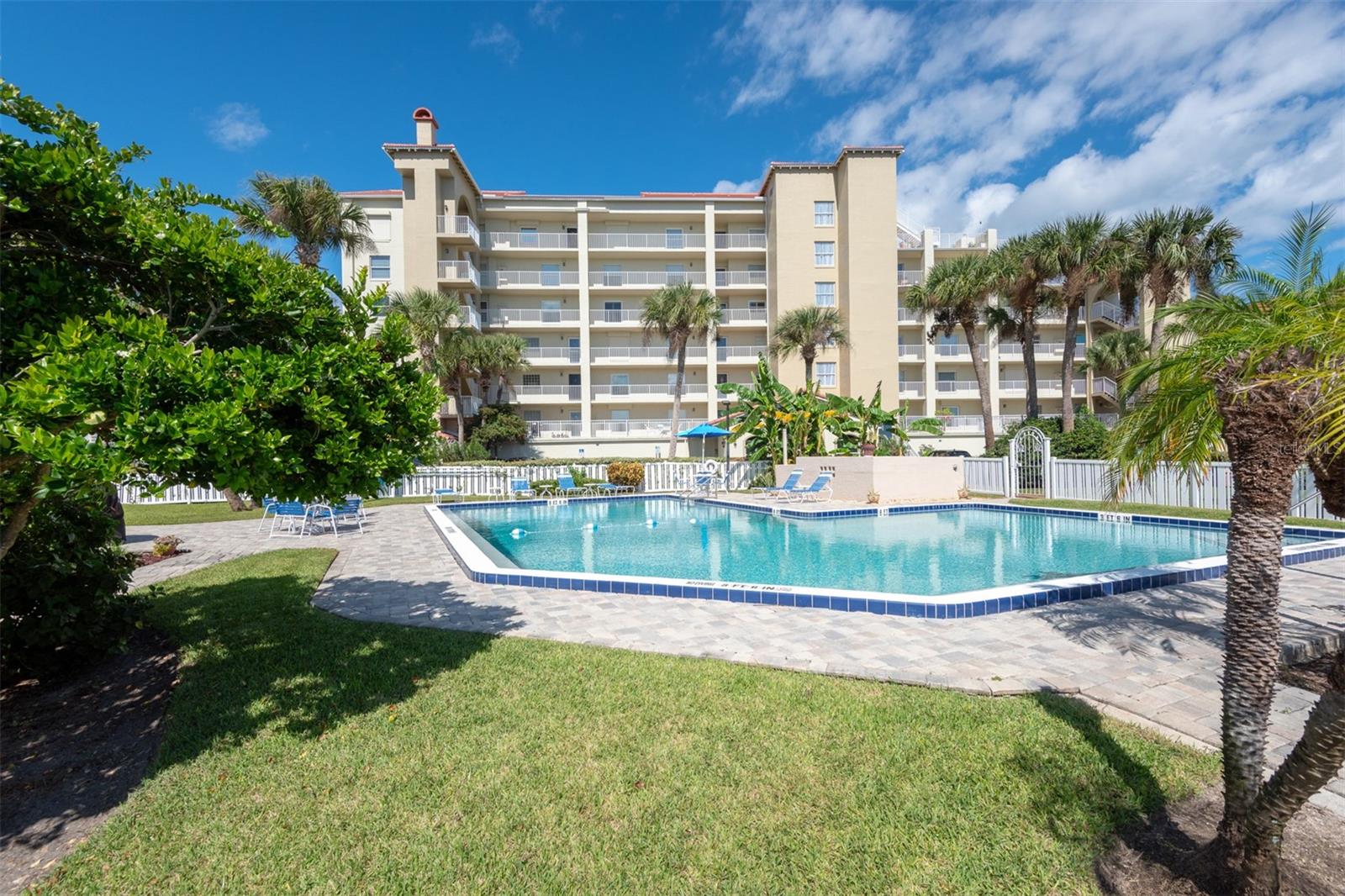 MARINA POINT HARBOR PH 01 CONDO - Residential