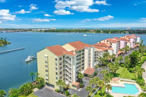 Photo of 533 Marina Point Drive #533, Daytona Beach, FL 32114 (MLS # V4945496)