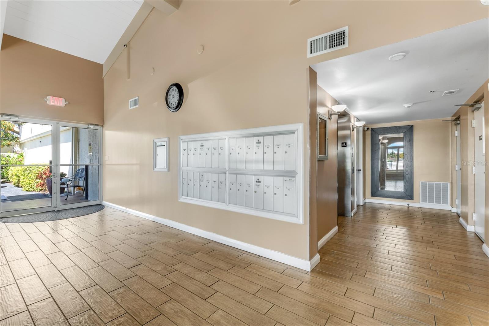 MARINA POINT HARBOR PH 01 CONDO - Residential