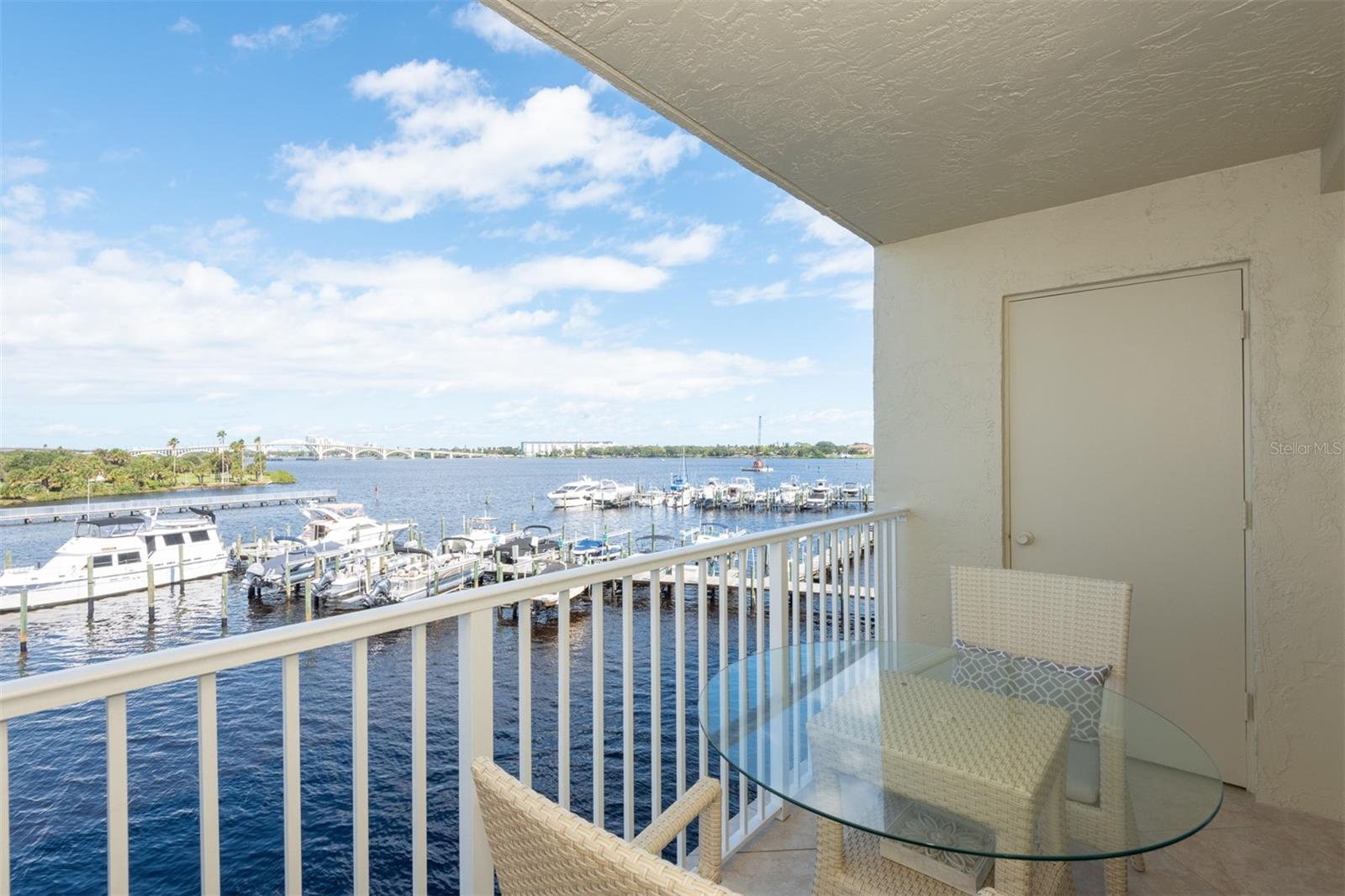 MARINA POINT HARBOR PH 01 CONDO - Residential