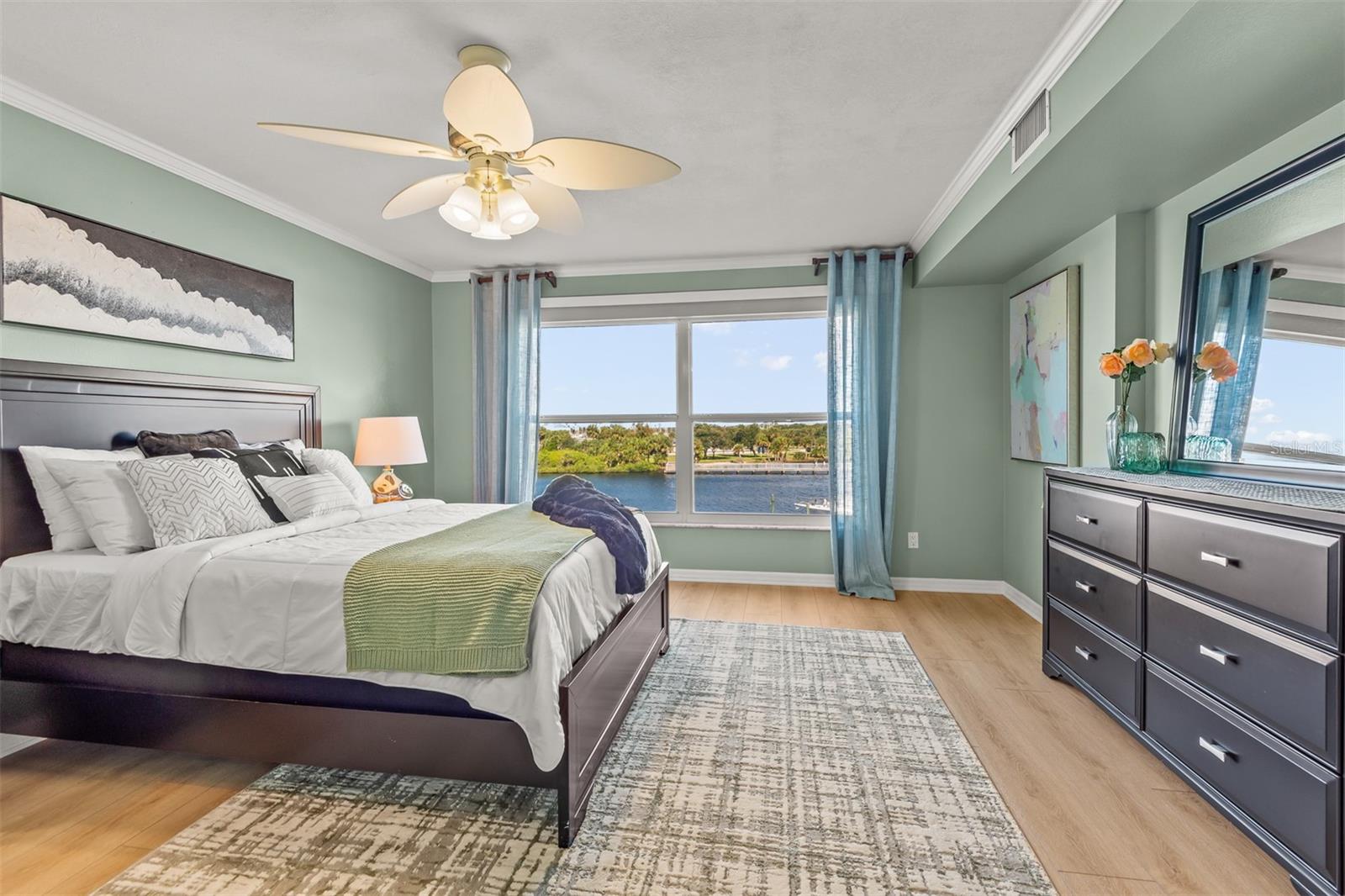 MARINA POINT HARBOR PH 01 CONDO - Residential